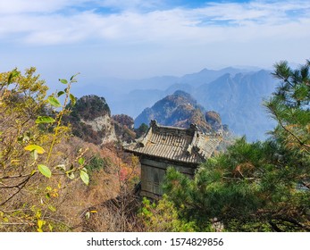 A scenic view of Wudang Mountains