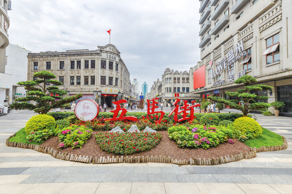 Wuma Street: Where History Meets Modern Vibrance