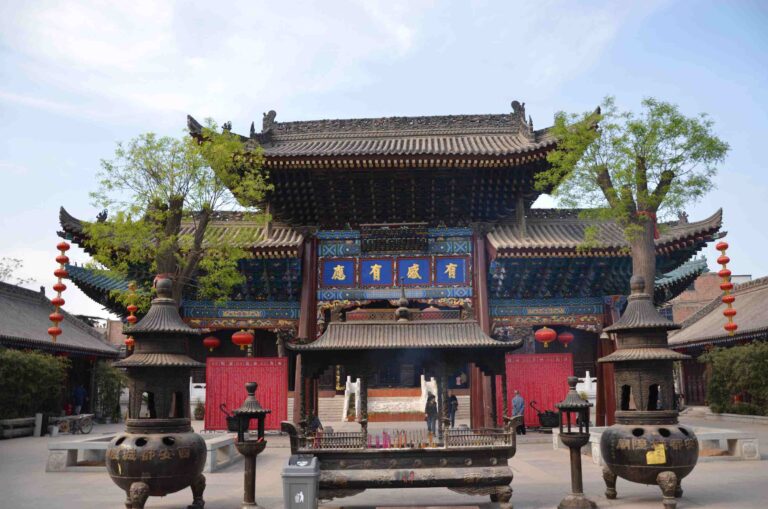 The Architectural Marvel of Xi’an: Inside the City God Temple