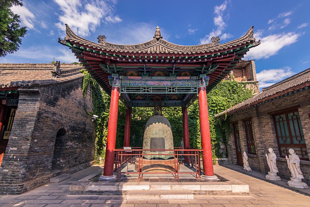 A scenic view of xian_forest_of_steles
