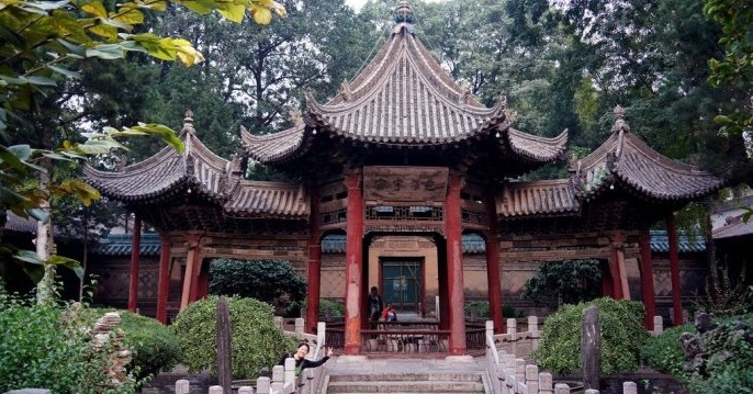 A scenic view of xian_great_mosque