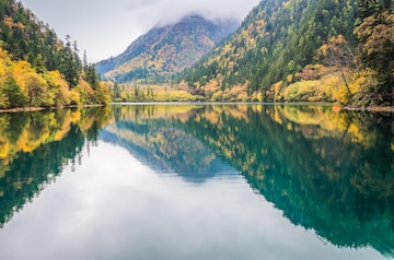 A scenic view of xiangjiadang lake