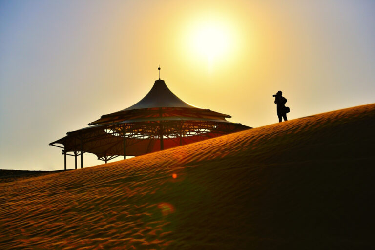Exploring Xiangshawan Singing Sand Ravine: A Hidden Gem in China’s Desert