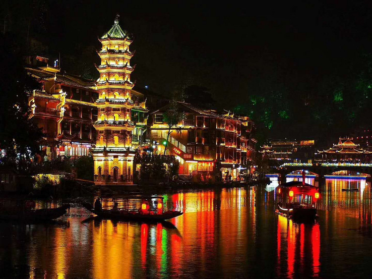 A scenic view of Xiangxi Phoenix Ancient City Buildings