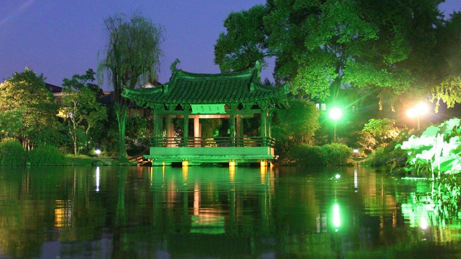 A scenic view of Xianshen Lou