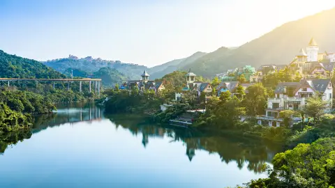 A scenic view of Xianshen Lou