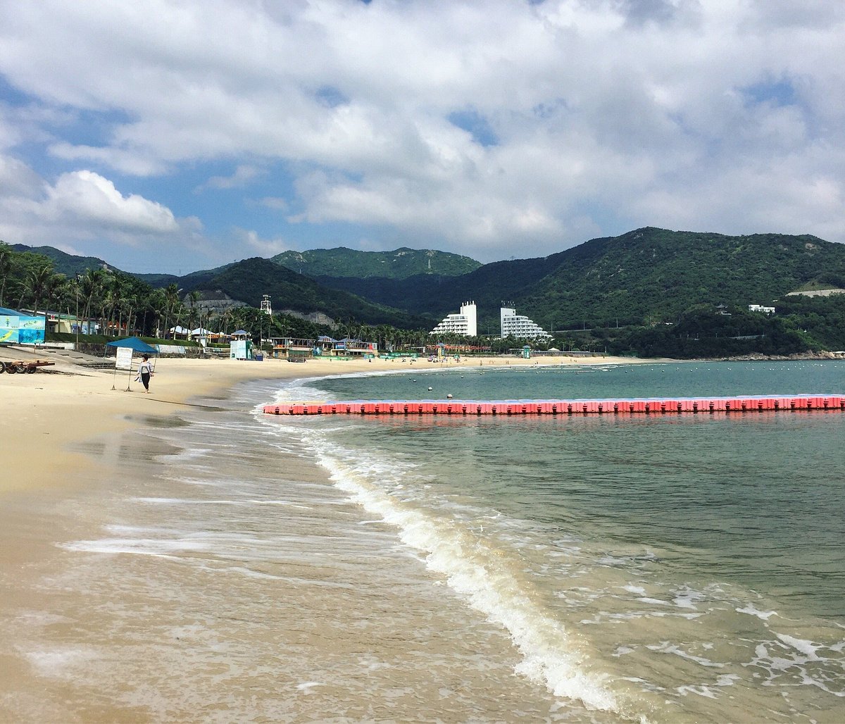A scenic view of xiaomeisha sea world