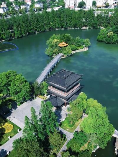 A scenic view of Xiaoyao Jin And Huchun Garden