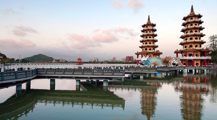 A scenic view of xifu_old_street_cultural_tourism_scenic_area