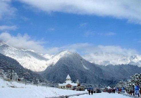 A scenic view of xiling snow mountain