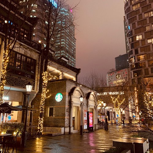 A scenic view of xintiandi