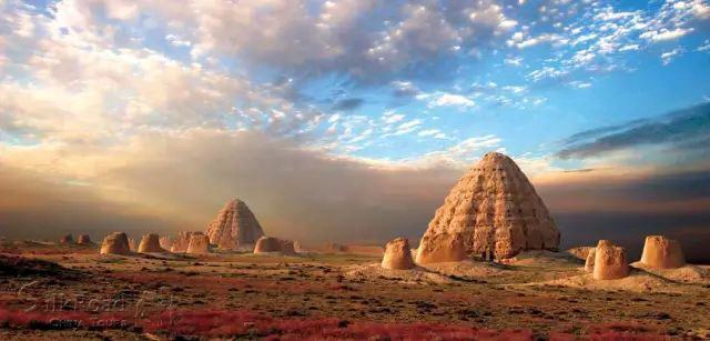 A scenic view of Xiongjiazhong Tomb Site