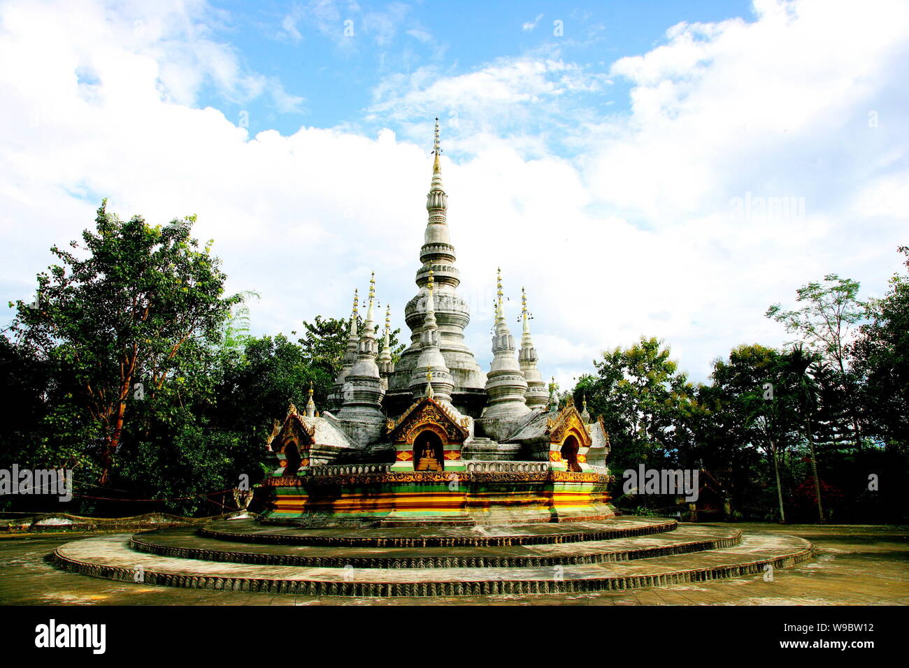 A scenic view of xishuangbanna manfeilong pagoda