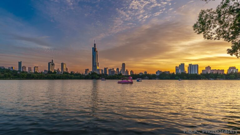 Why Xuanwu Lake Should Be on Every Traveler’s Itinerary