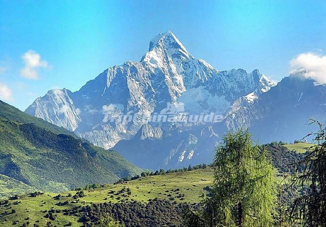 A scenic view of yading nature reserve