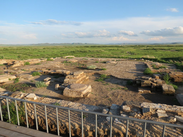 A scenic view of Yan Xiadu Ruins