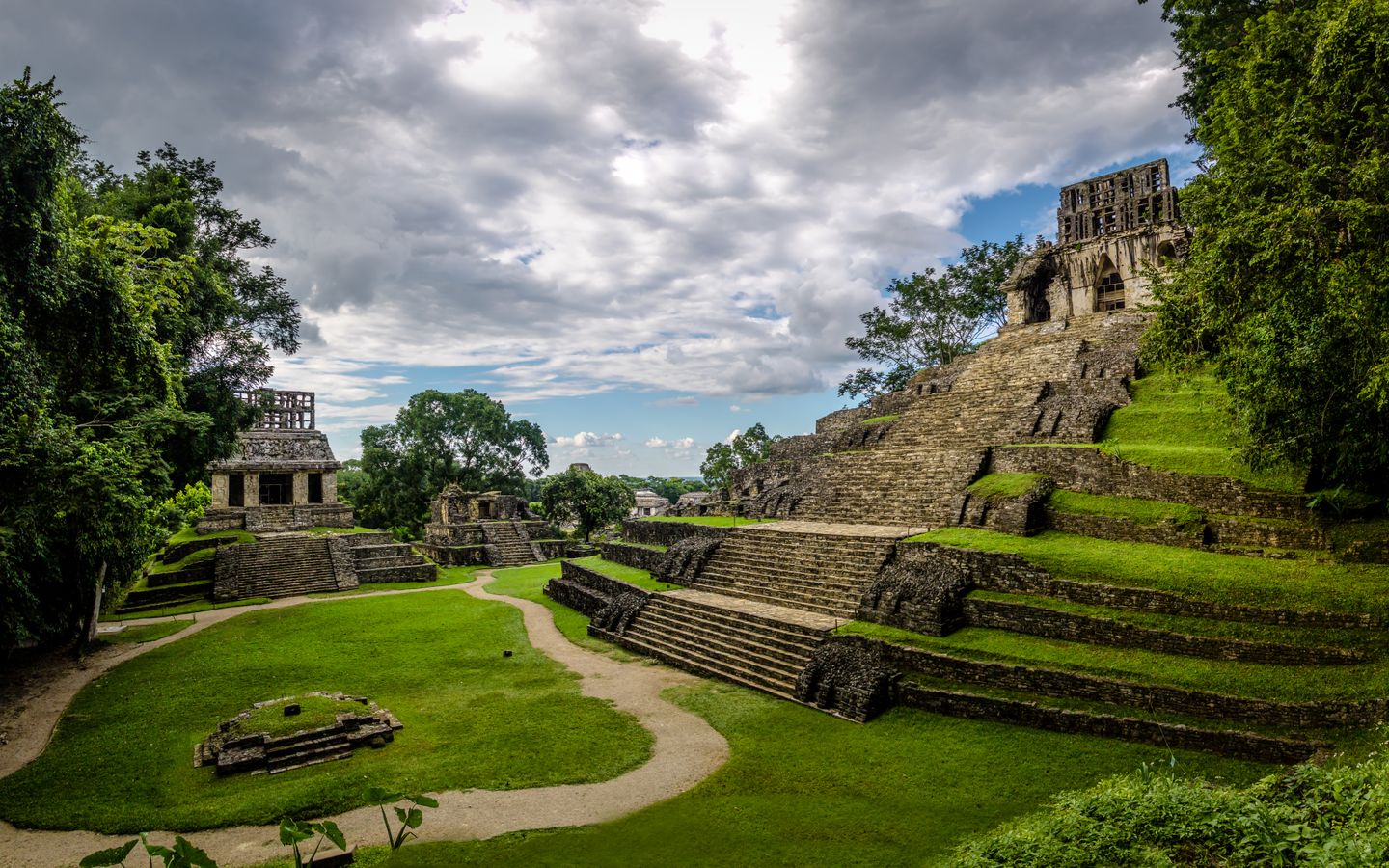 A scenic view of Yan Xiadu Ruins