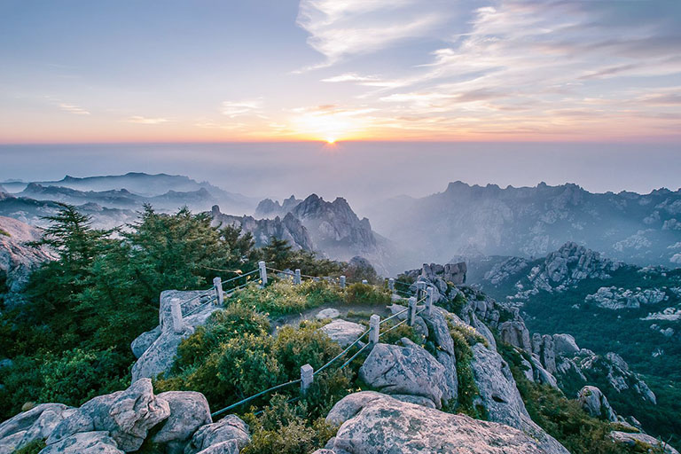 A scenic view of yanan_laoshan_national_forest_park_scenic_area