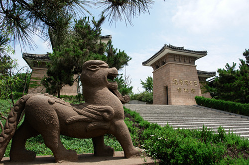 A scenic view of yangshan han dynasty tombs