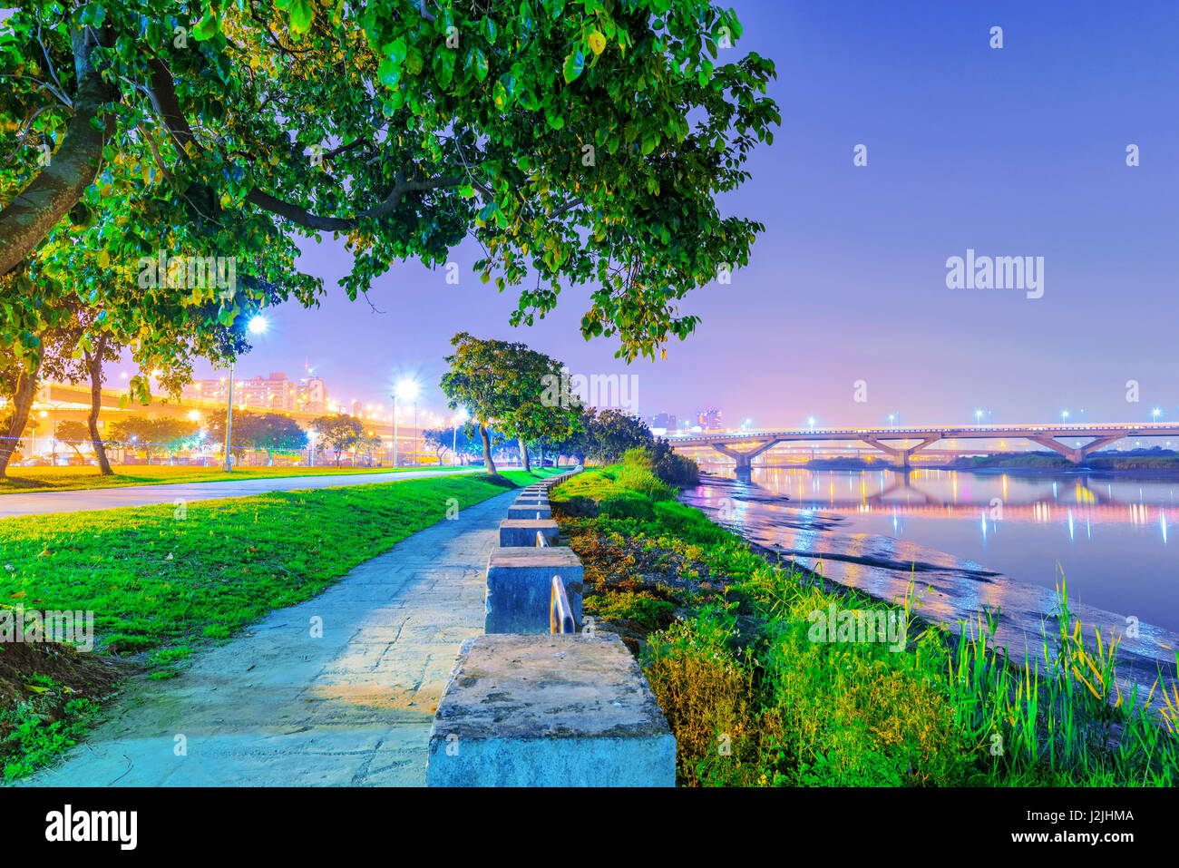 A scenic view of yanping city wall