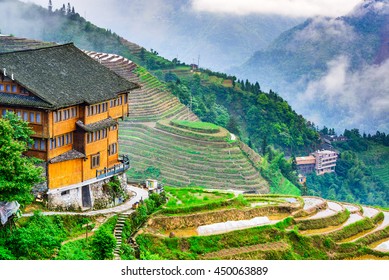 A scenic view of Yao Mountain
