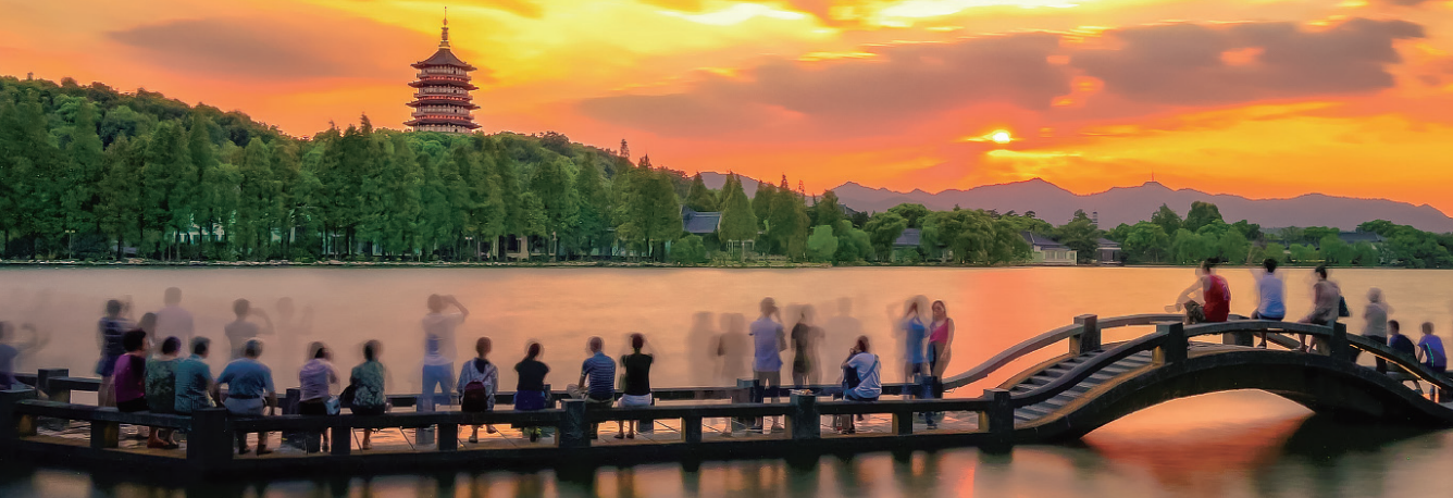 A scenic view of yingzhou west lake
