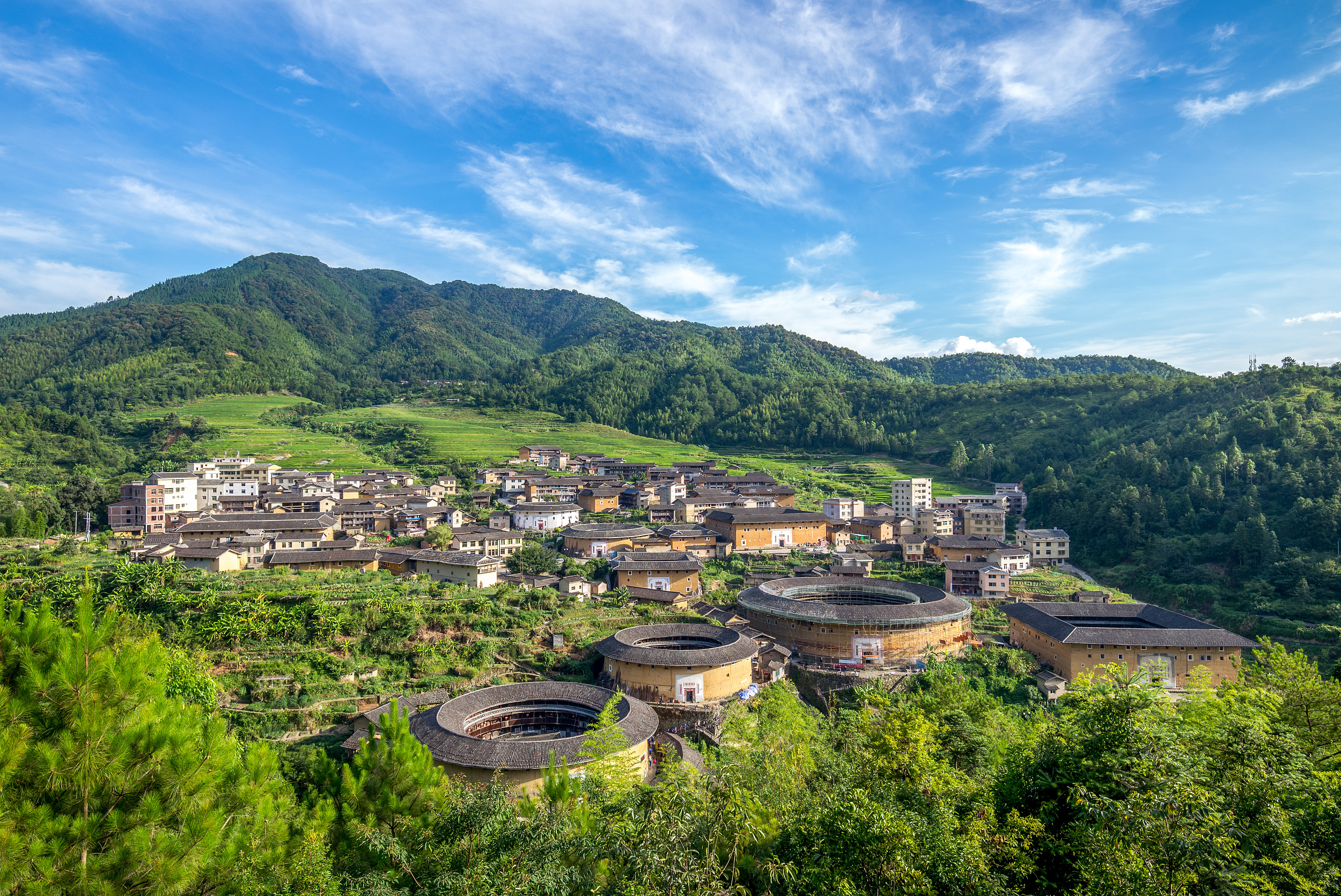 A scenic view of yongding tulou