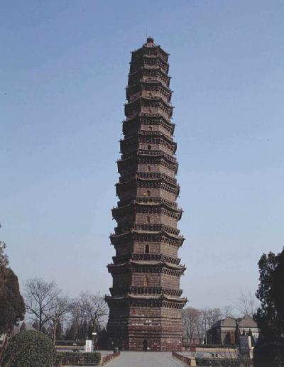 A scenic view of Youguo Temple Iron Pagoda