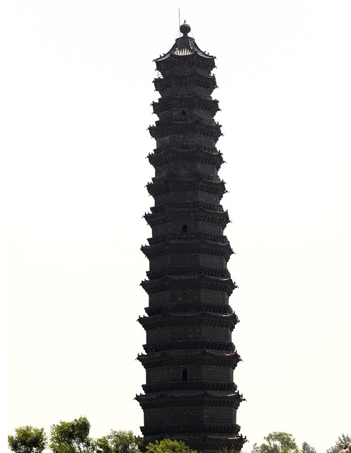 A scenic view of Youguo Temple Iron Pagoda