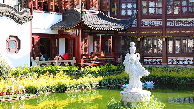 A scenic view of yu garden shanghai