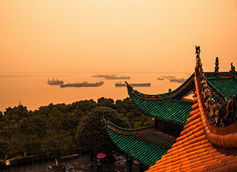 A scenic view of Yueyang Tower