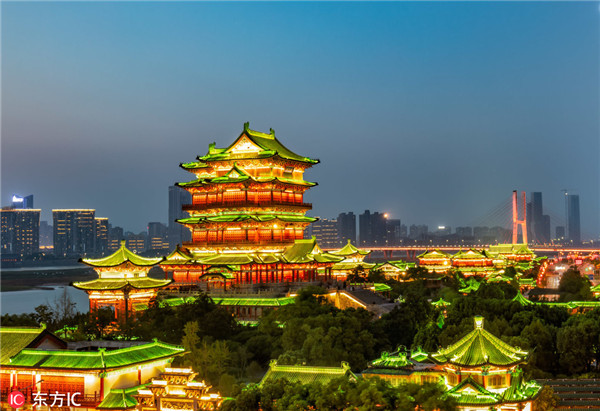 A scenic view of Yueyang Tower