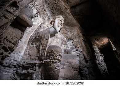 A scenic view of Yungang Grottoes
