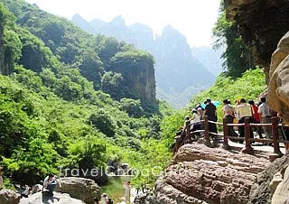 A scenic view of Yuntai Mountain