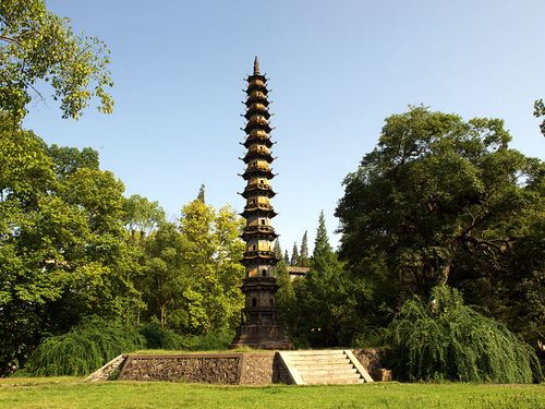 Yuquan Temple and Iron Pagoda: A Journey Through Ancient Chinese Architecture