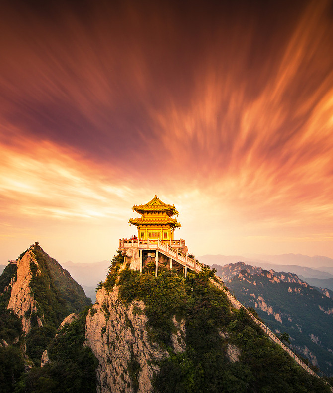 A scenic view of zhanggong mountain