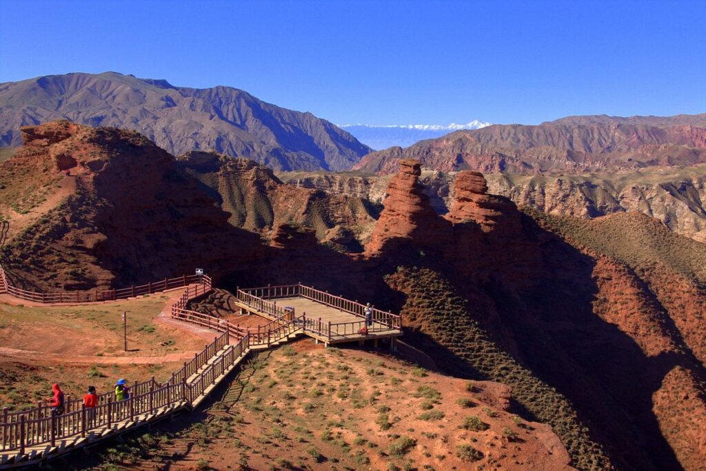 Experience the Serenity of Zhangye Pingshan Lake: A Must-Visit Destination