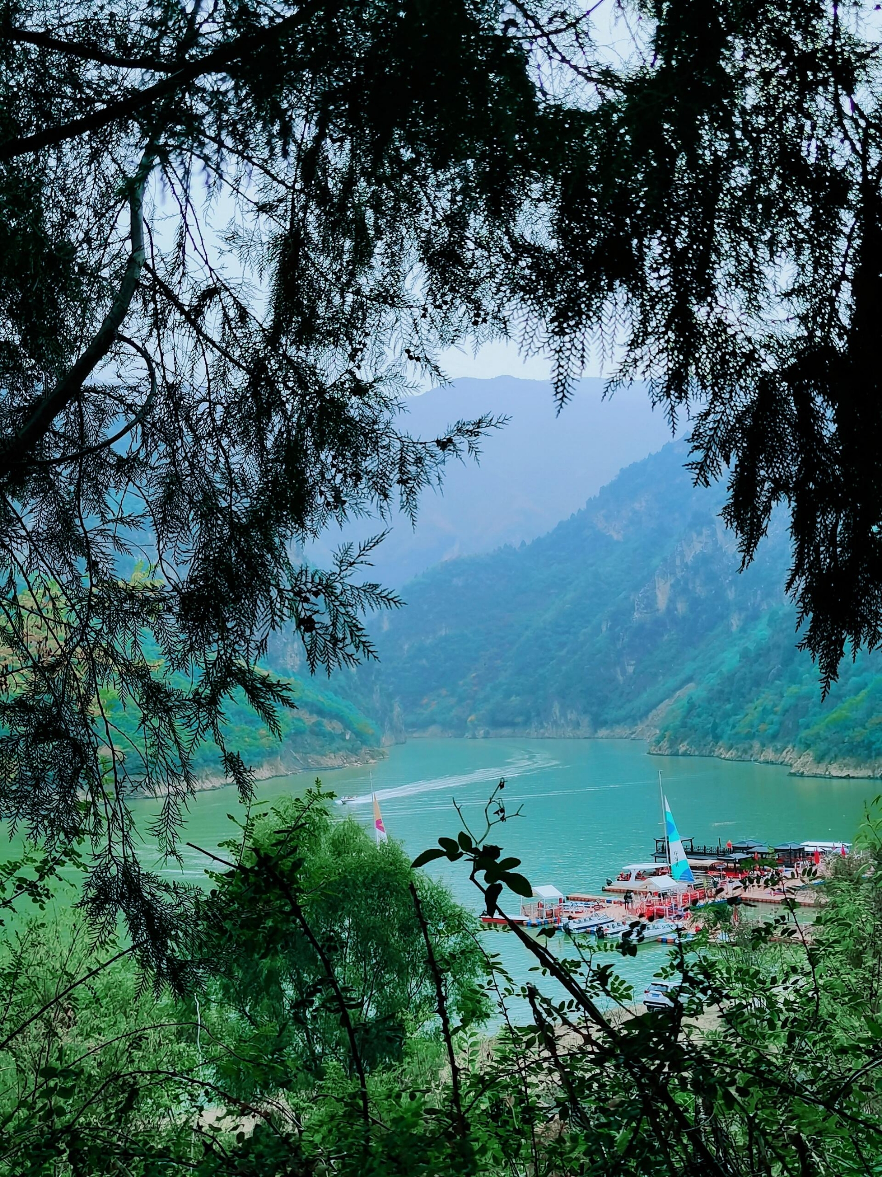 A scenic view of zheng_guo_canal_head_ruins
