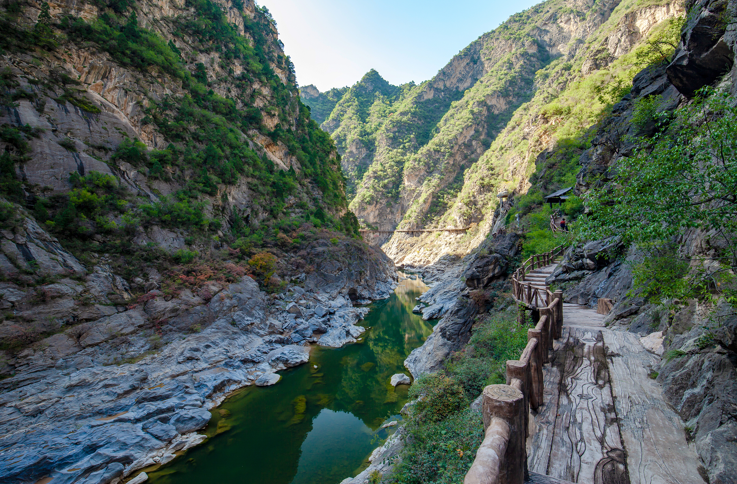 A scenic view of zheng_guo_canal_head_ruins