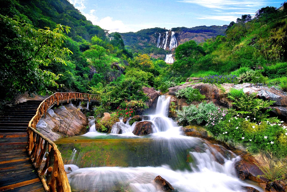 A scenic view of Zhengjue Si