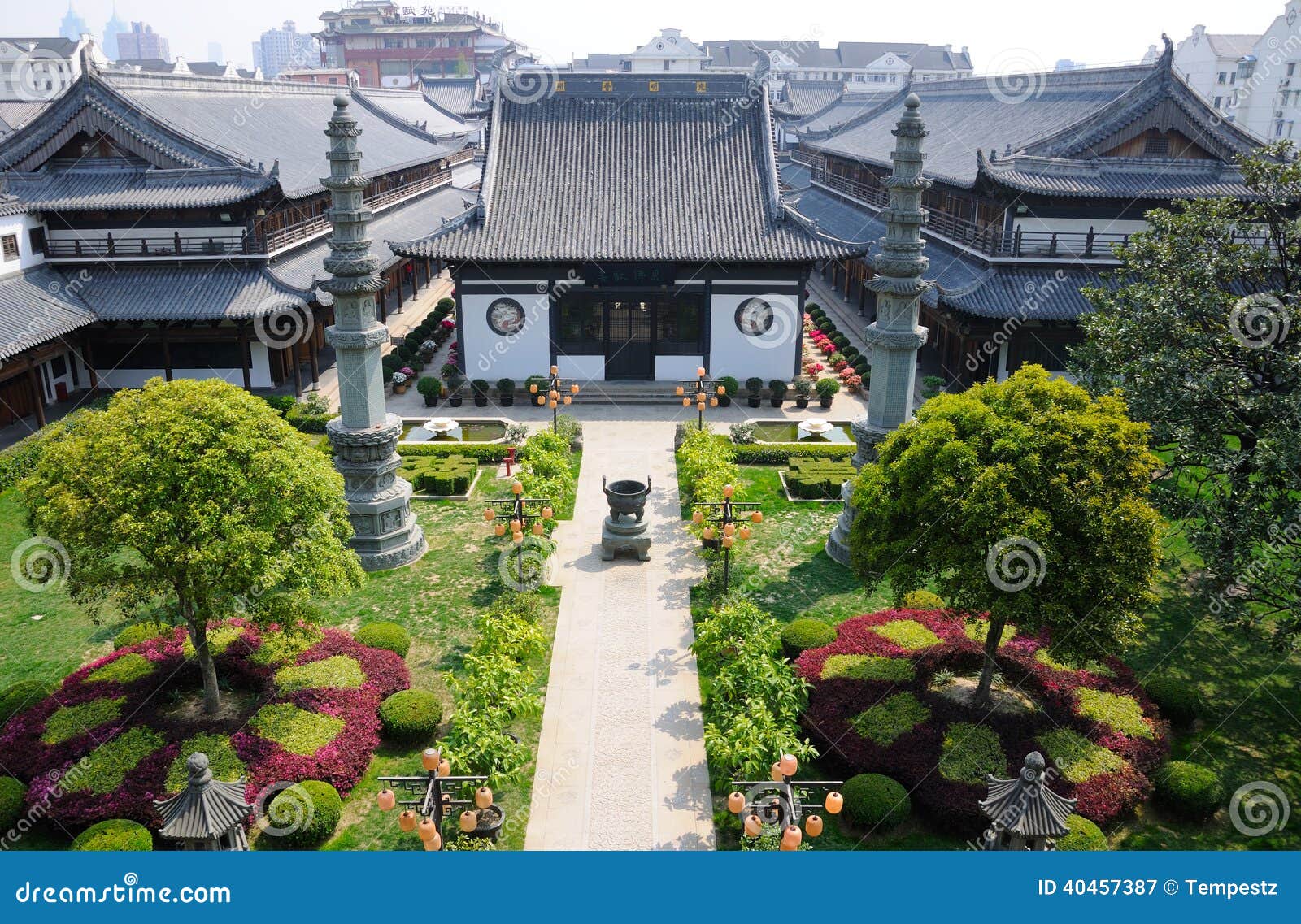 A scenic view of Zhenru Temple