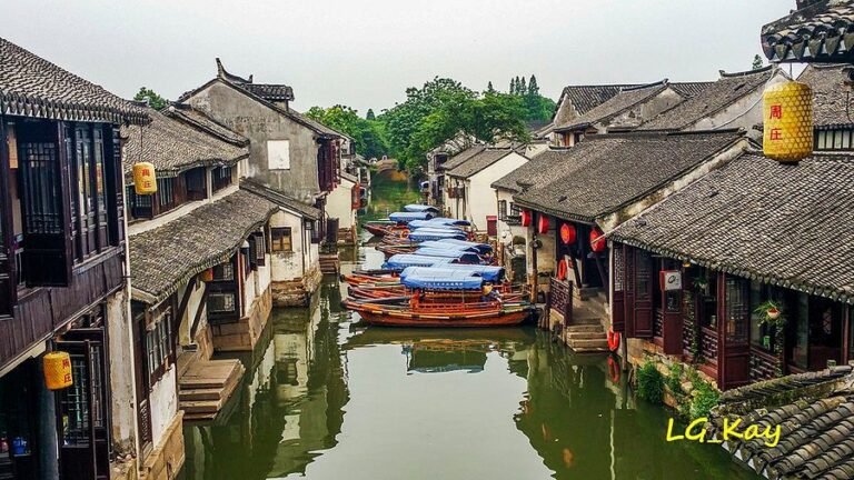 Is Zhouzhuang Water Town the “Venice of the East”? Uncover the Truth!